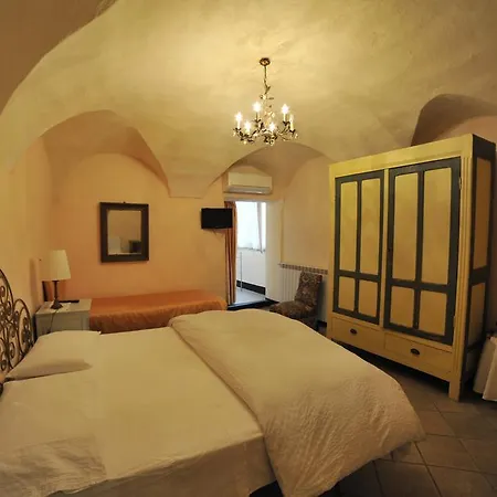 Erasmo Rooms & Breakfast Finale Ligure Exterior foto